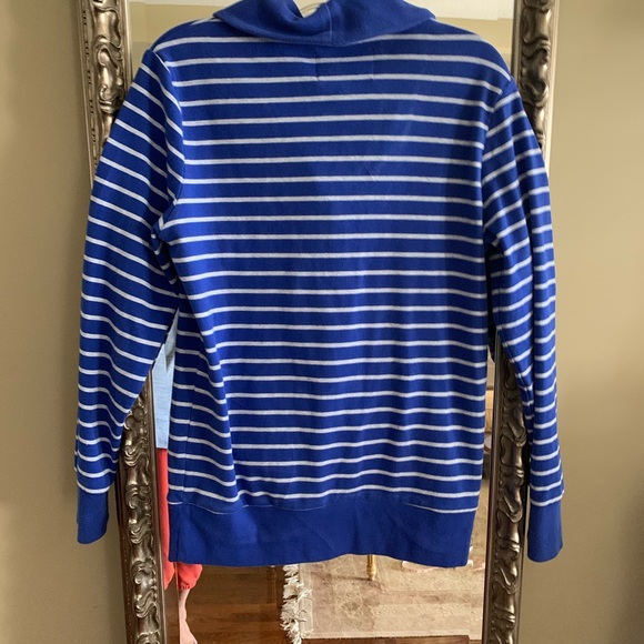 Banana Republic Sweater - Picture 4 of 6